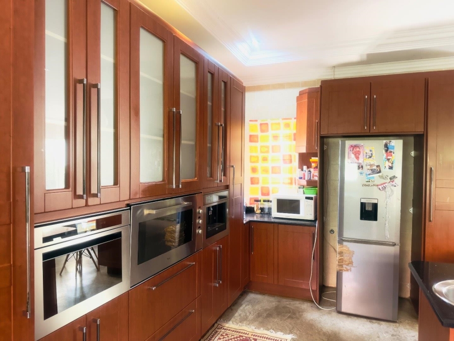 To Let 5 Bedroom Property for Rent in Brooklands Lifestyle Estate Gauteng