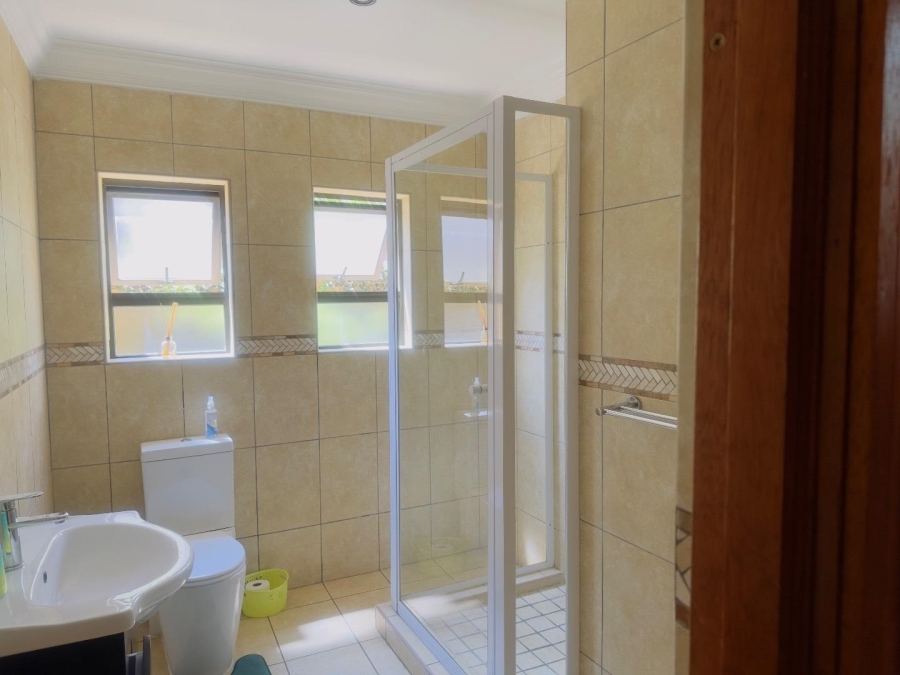 To Let 5 Bedroom Property for Rent in Brooklands Lifestyle Estate Gauteng