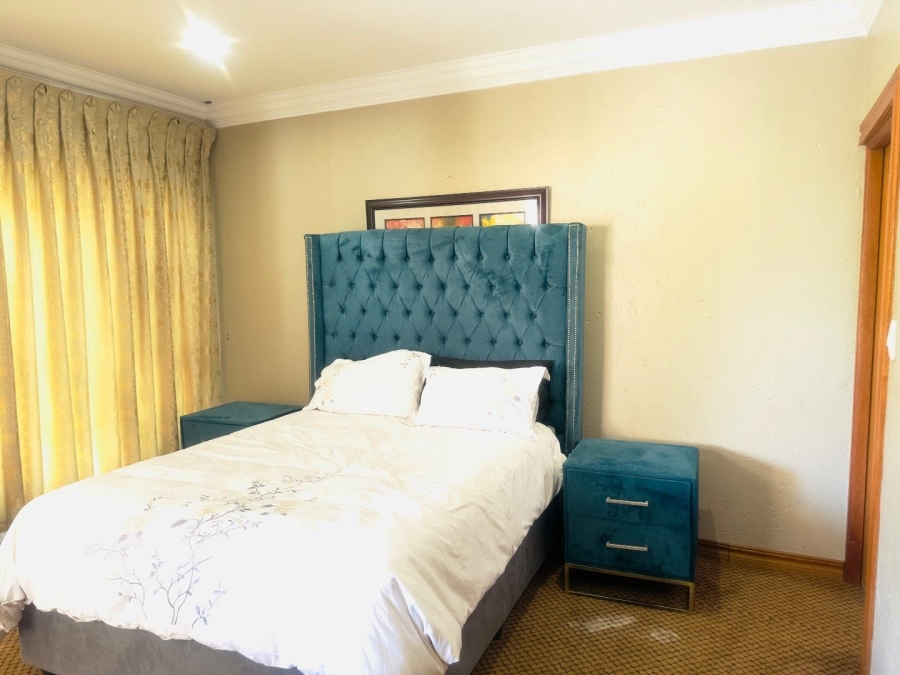 To Let 5 Bedroom Property for Rent in Brooklands Lifestyle Estate Gauteng