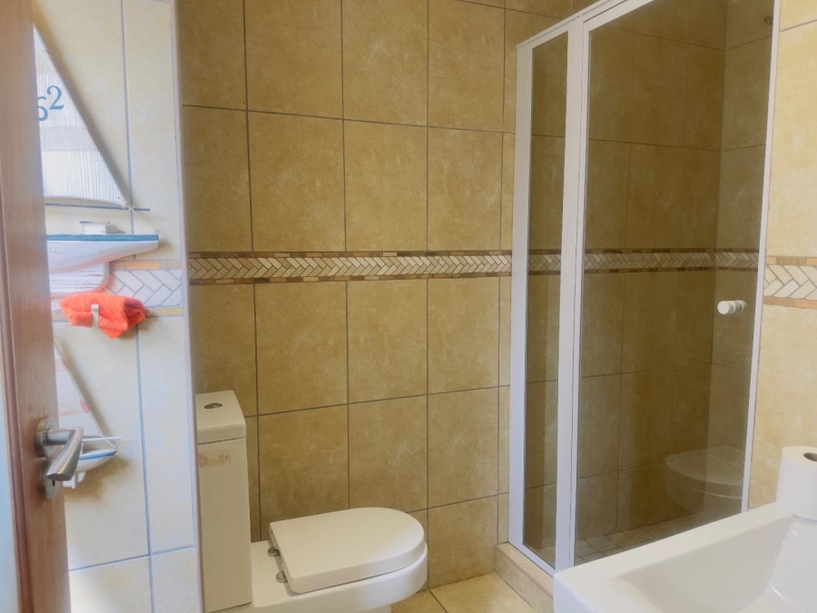 To Let 5 Bedroom Property for Rent in Brooklands Lifestyle Estate Gauteng