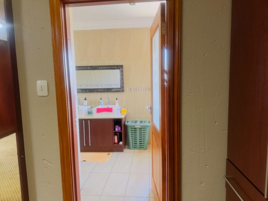 To Let 5 Bedroom Property for Rent in Brooklands Lifestyle Estate Gauteng