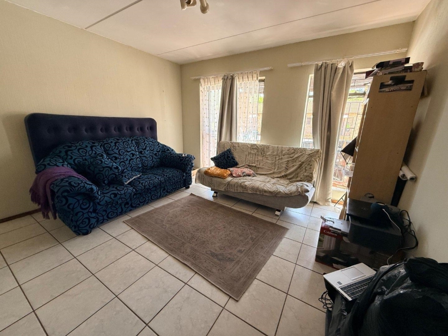 2 Bedroom Property for Sale in Honeydew Gauteng