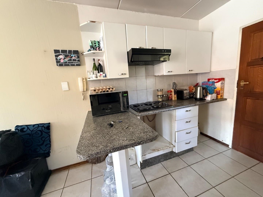 2 Bedroom Property for Sale in Honeydew Gauteng