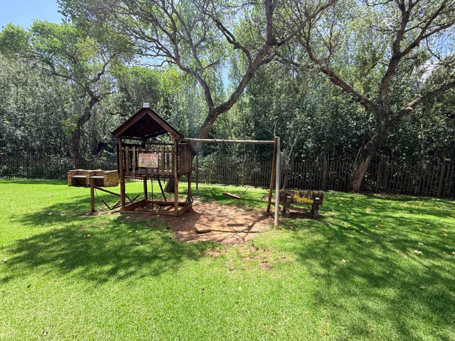 2 Bedroom Property for Sale in Honeydew Gauteng