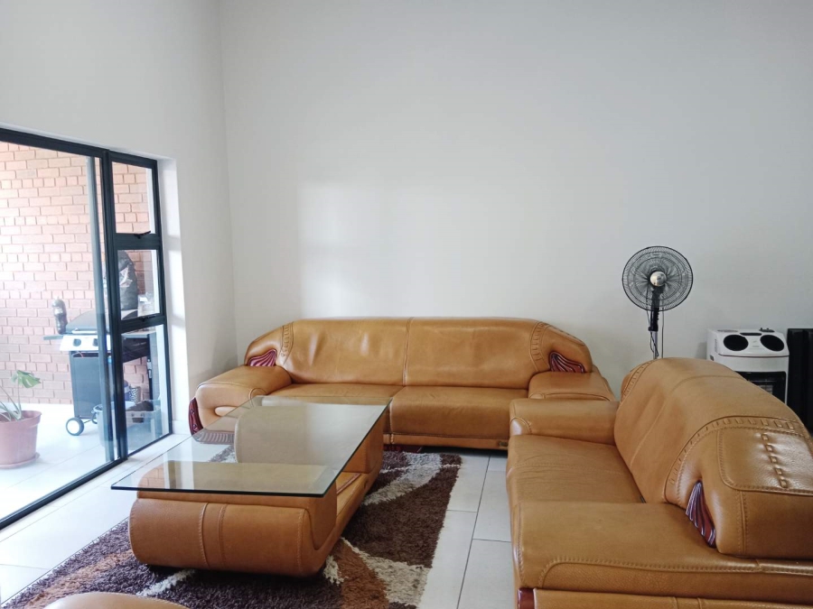 To Let 2 Bedroom Property for Rent in Bedfordview Gauteng