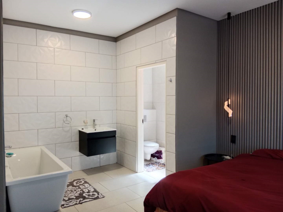 To Let 2 Bedroom Property for Rent in Bedfordview Gauteng