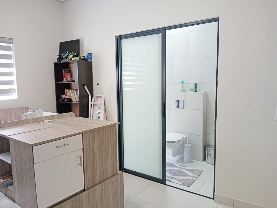 To Let 2 Bedroom Property for Rent in Bedfordview Gauteng