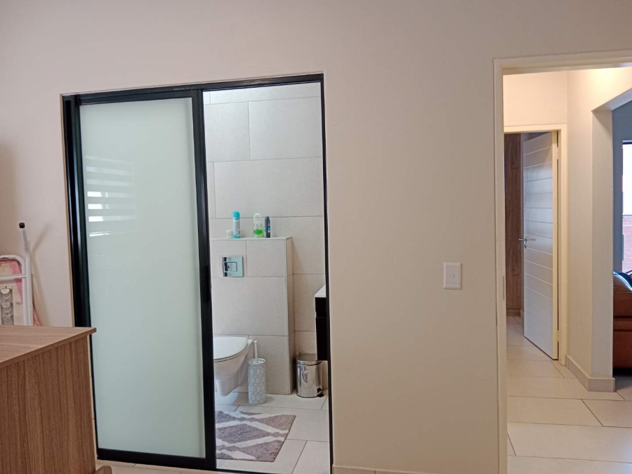 To Let 2 Bedroom Property for Rent in Bedfordview Gauteng