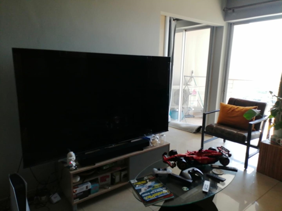 To Let 1 Bedroom Property for Rent in Sandhurst Gauteng