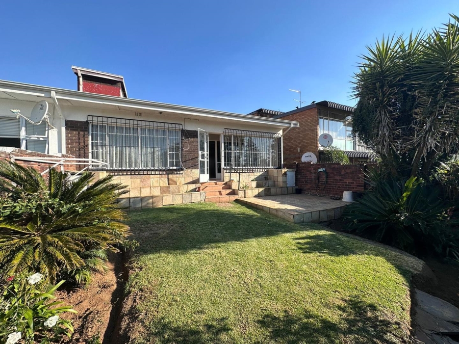 To Let 2 Bedroom Property for Rent in Florida Gauteng