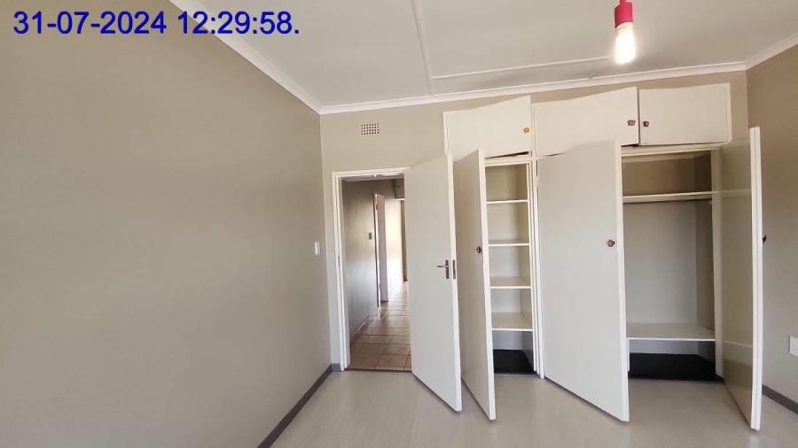 To Let 2 Bedroom Property for Rent in Florida Gauteng