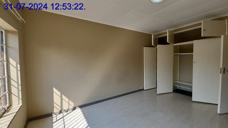 To Let 2 Bedroom Property for Rent in Florida Gauteng