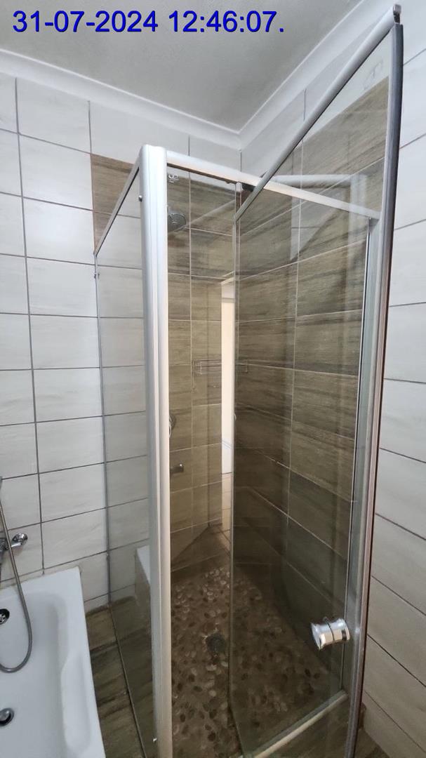 To Let 2 Bedroom Property for Rent in Florida Gauteng