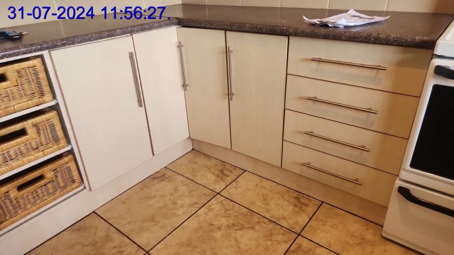 To Let 2 Bedroom Property for Rent in Florida Gauteng