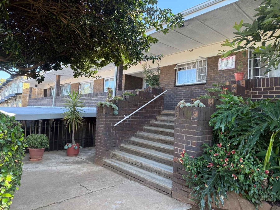 2 Bedroom Property for Sale in Florida Gauteng