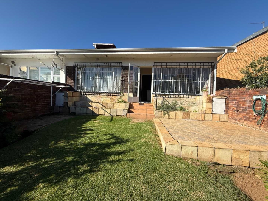 2 Bedroom Property for Sale in Florida Gauteng