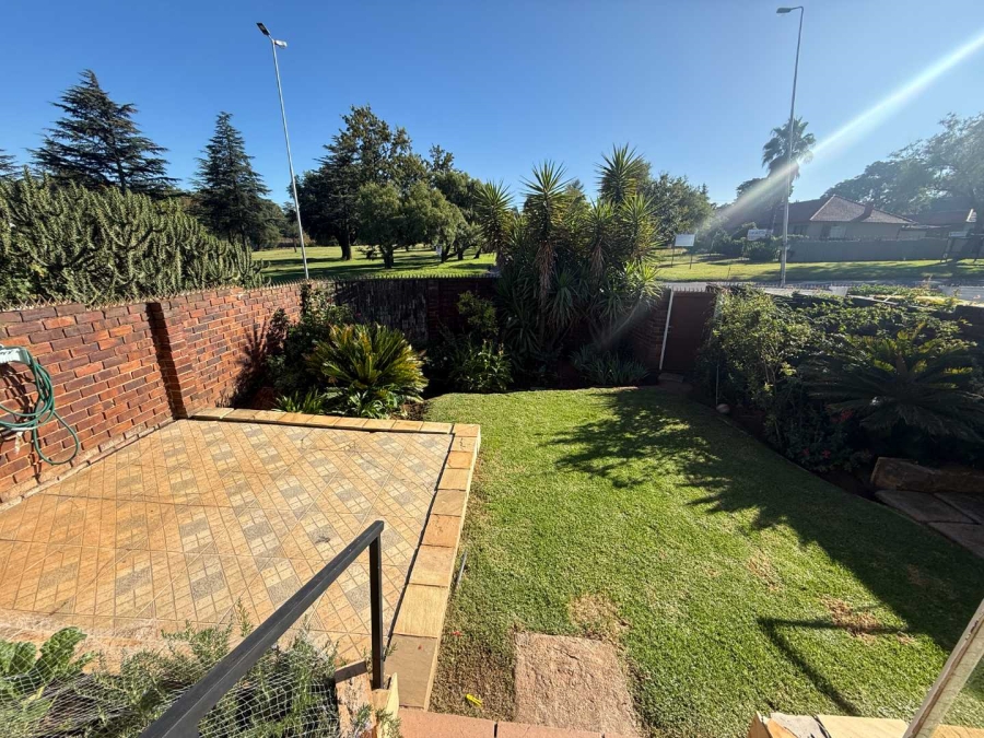 2 Bedroom Property for Sale in Florida Gauteng