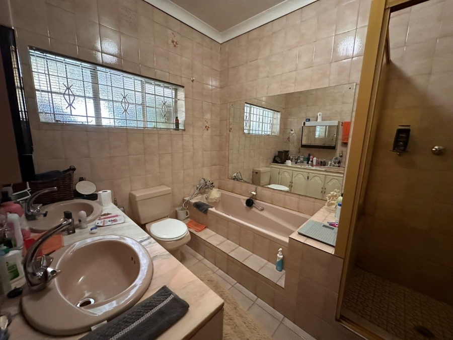 3 Bedroom Property for Sale in Florida Park Gauteng