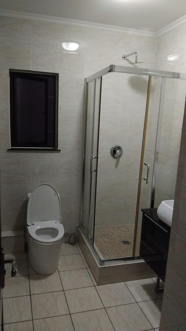 To Let 2 Bedroom Property for Rent in Fourways Gauteng