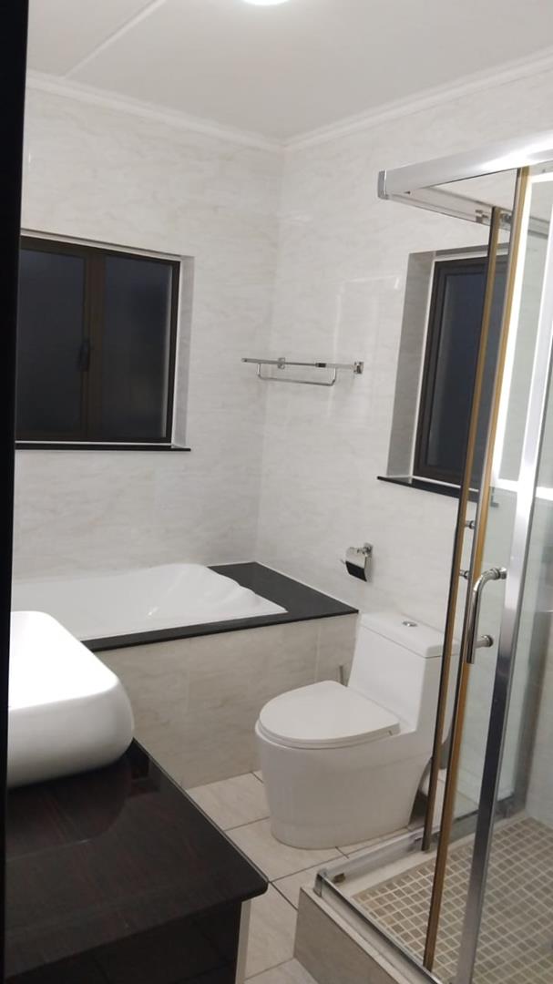 To Let 2 Bedroom Property for Rent in Fourways Gauteng