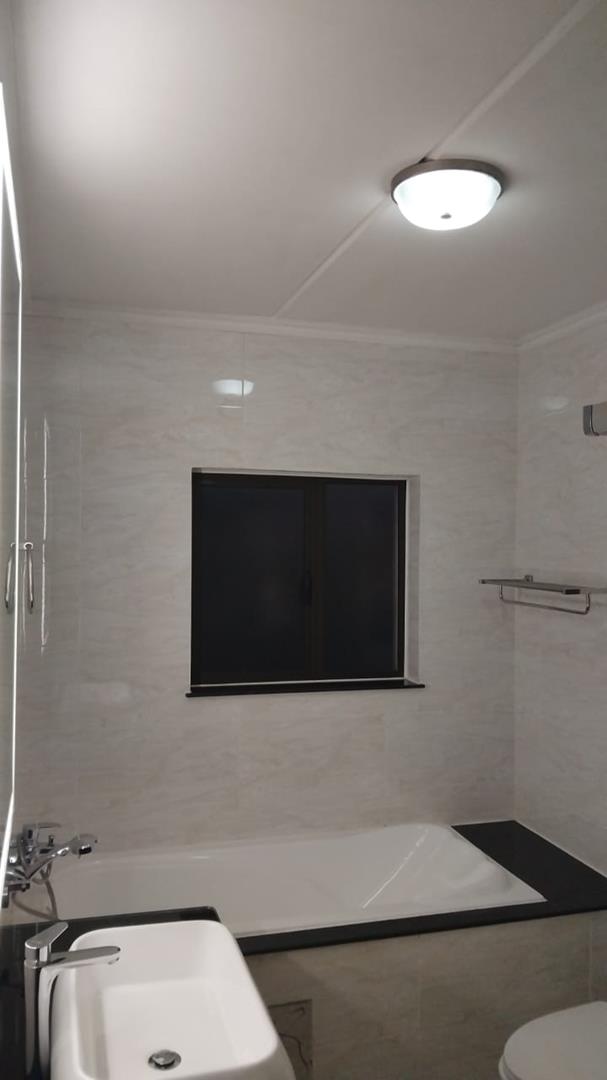 To Let 2 Bedroom Property for Rent in Fourways Gauteng