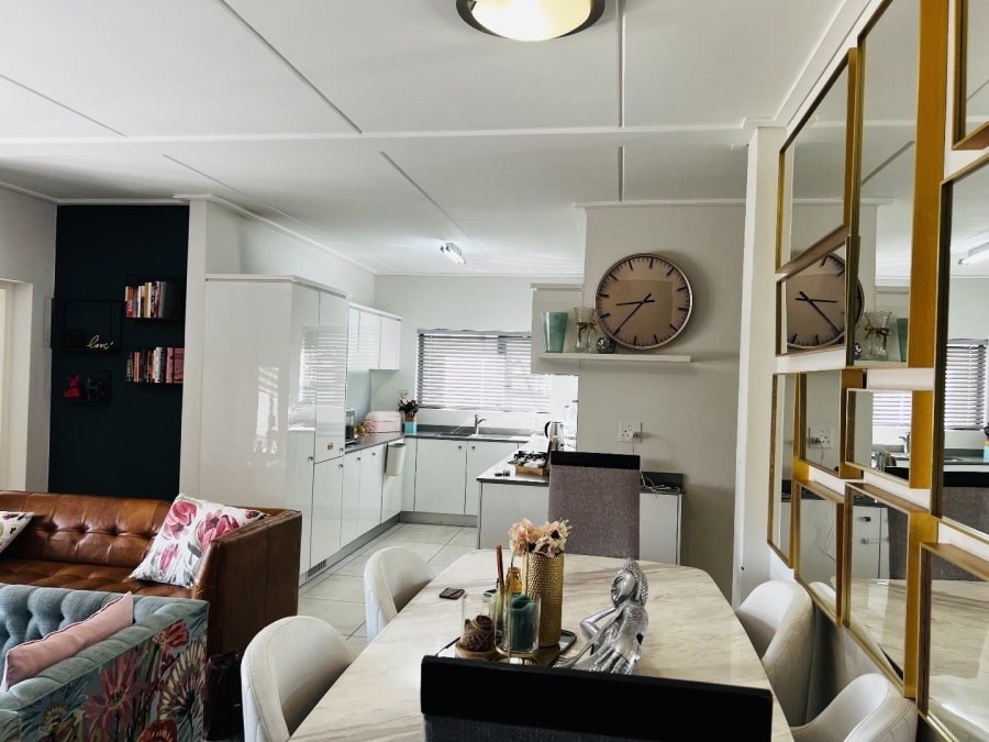 3 Bedroom Property for Sale in Waterfall Gauteng