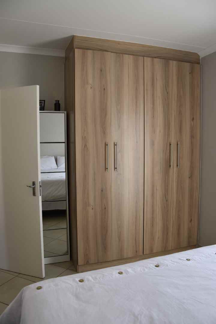 2 Bedroom Property for Sale in Kirkney Gauteng