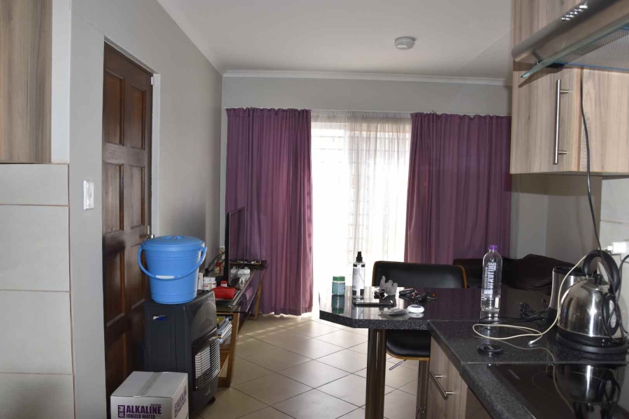 2 Bedroom Property for Sale in Kirkney Gauteng