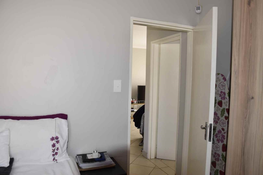 2 Bedroom Property for Sale in Kirkney Gauteng