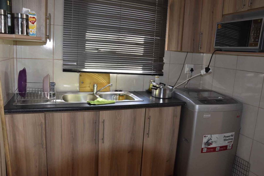 2 Bedroom Property for Sale in Kirkney Gauteng