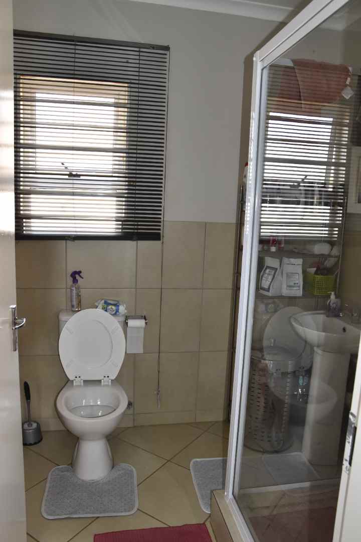 2 Bedroom Property for Sale in Kirkney Gauteng
