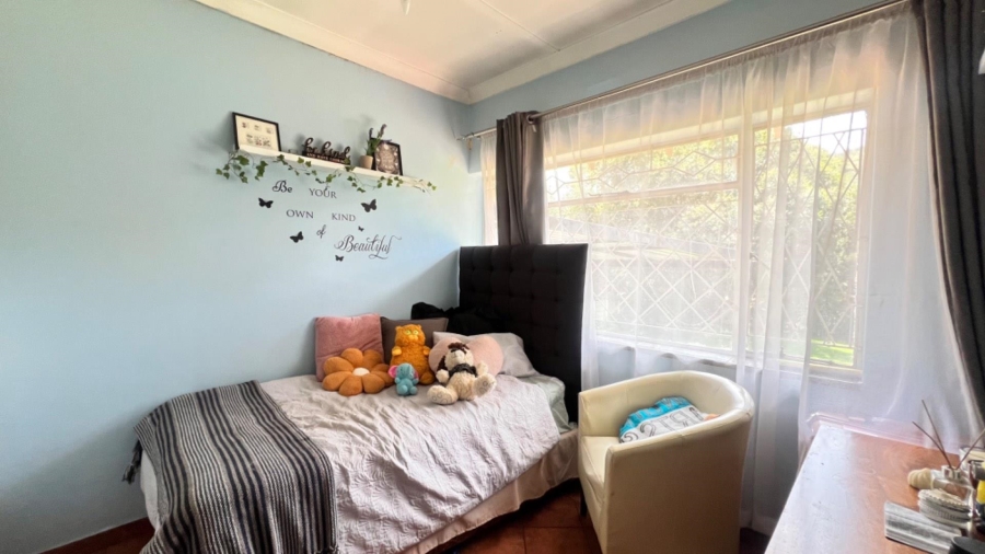 3 Bedroom Property for Sale in Mondeor Gauteng