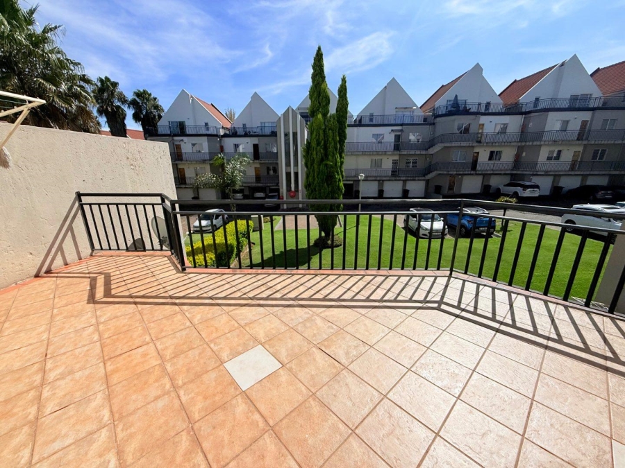 3 Bedroom Property for Sale in Halfway House Gauteng