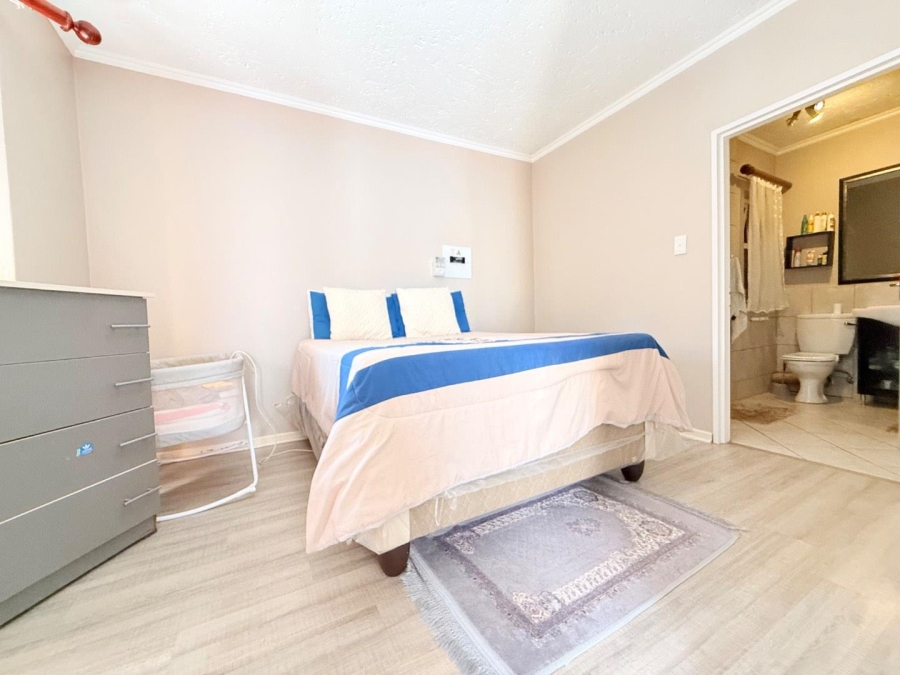 3 Bedroom Property for Sale in Halfway House Gauteng