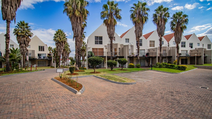 3 Bedroom Property for Sale in Halfway House Gauteng