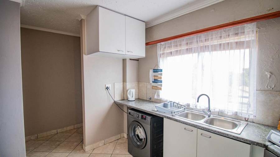 3 Bedroom Property for Sale in Halfway House Gauteng