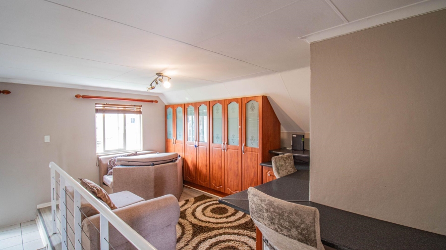 3 Bedroom Property for Sale in Halfway House Gauteng