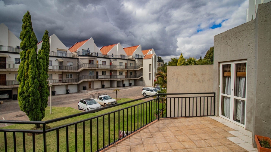 3 Bedroom Property for Sale in Halfway House Gauteng