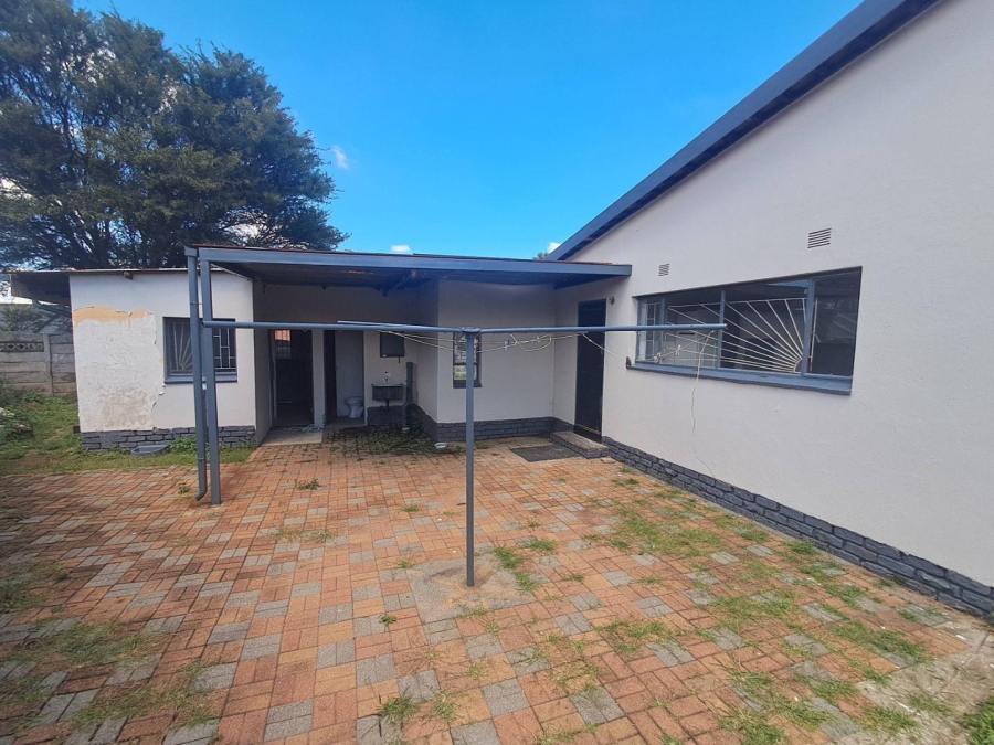4 Bedroom Property for Sale in Birchleigh North Gauteng