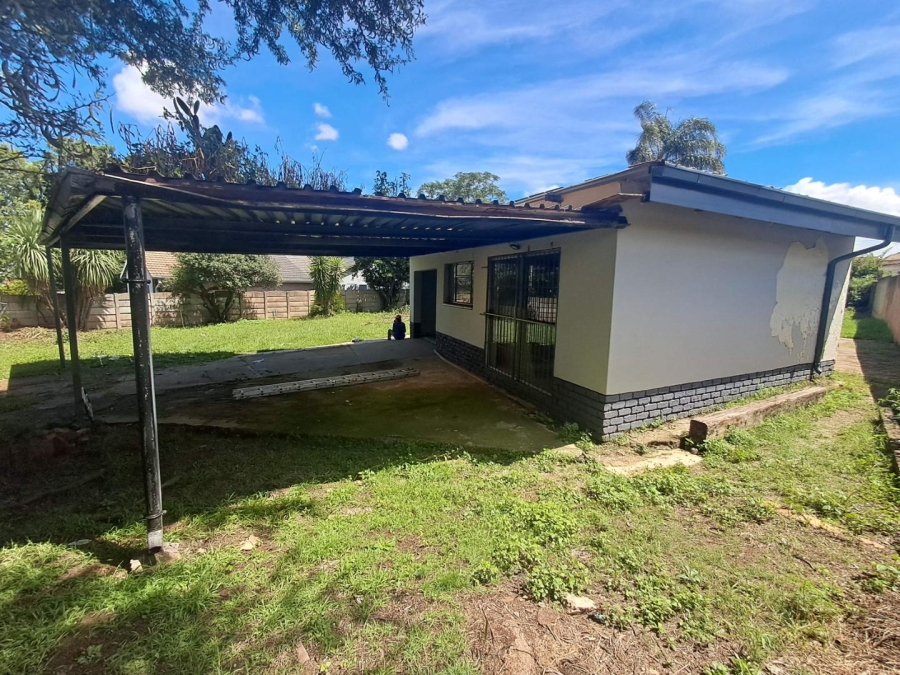 4 Bedroom Property for Sale in Birchleigh North Gauteng