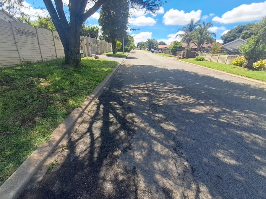 4 Bedroom Property for Sale in Birchleigh North Gauteng