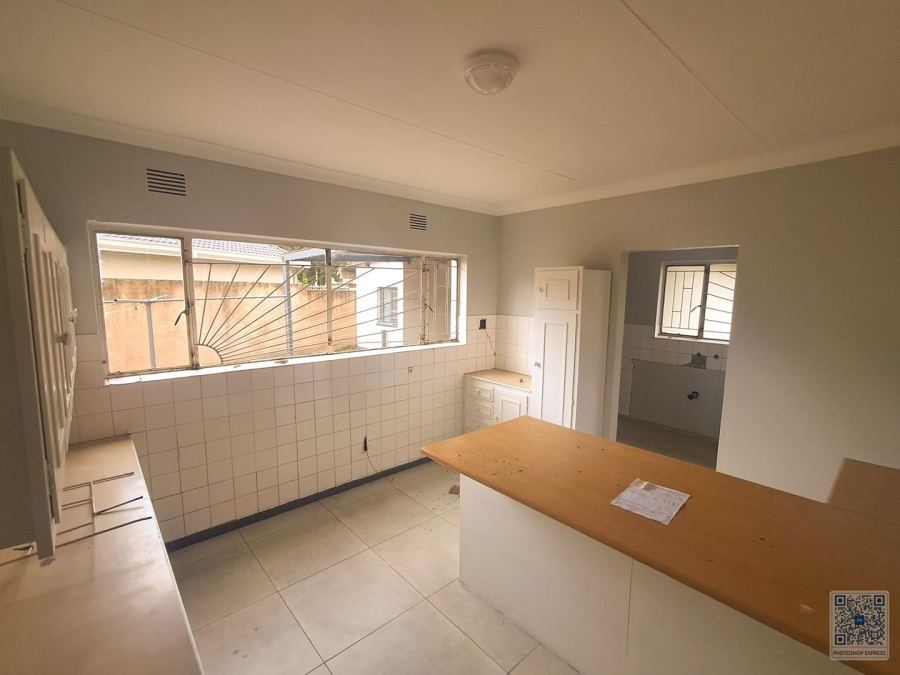 4 Bedroom Property for Sale in Birchleigh North Gauteng