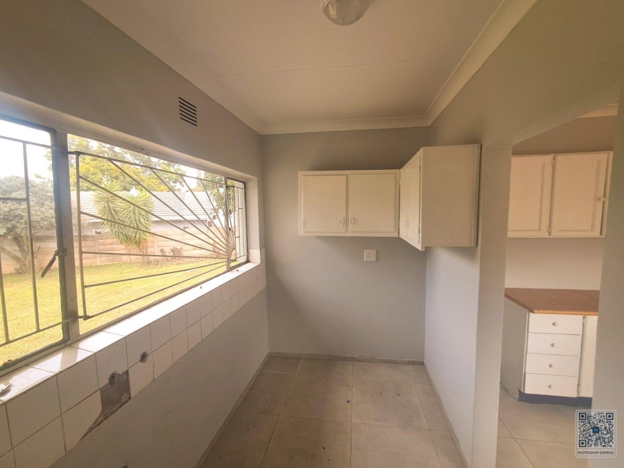 4 Bedroom Property for Sale in Birchleigh North Gauteng