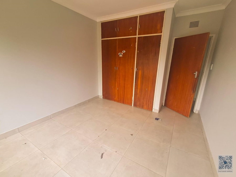 4 Bedroom Property for Sale in Birchleigh North Gauteng