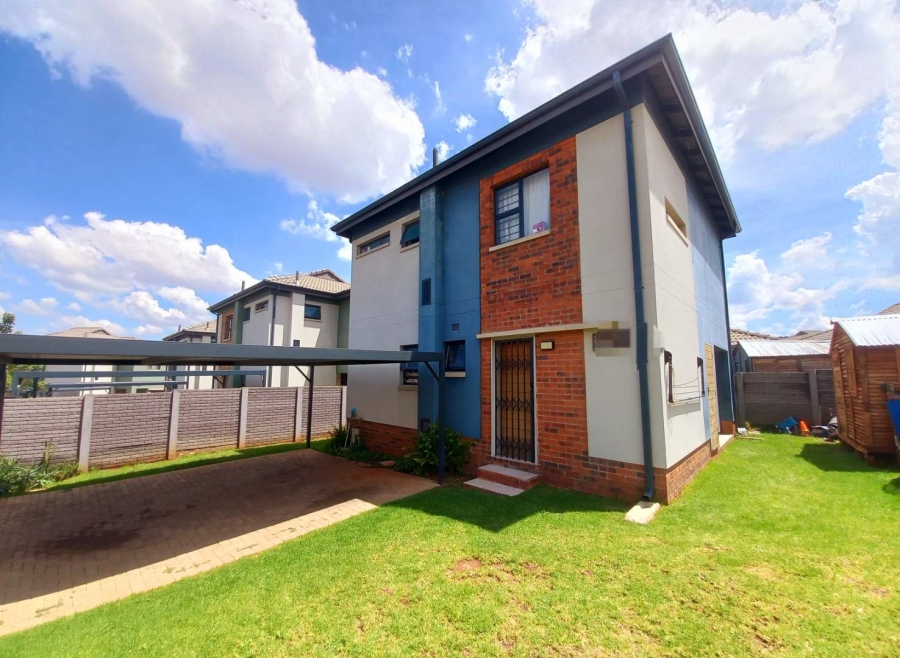 3 Bedroom Property for Sale in Lotus Gardens Gauteng