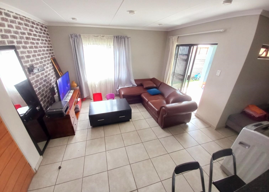3 Bedroom Property for Sale in Lotus Gardens Gauteng