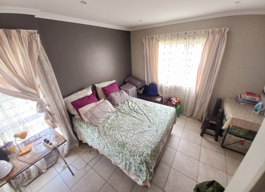 3 Bedroom Property for Sale in Lotus Gardens Gauteng