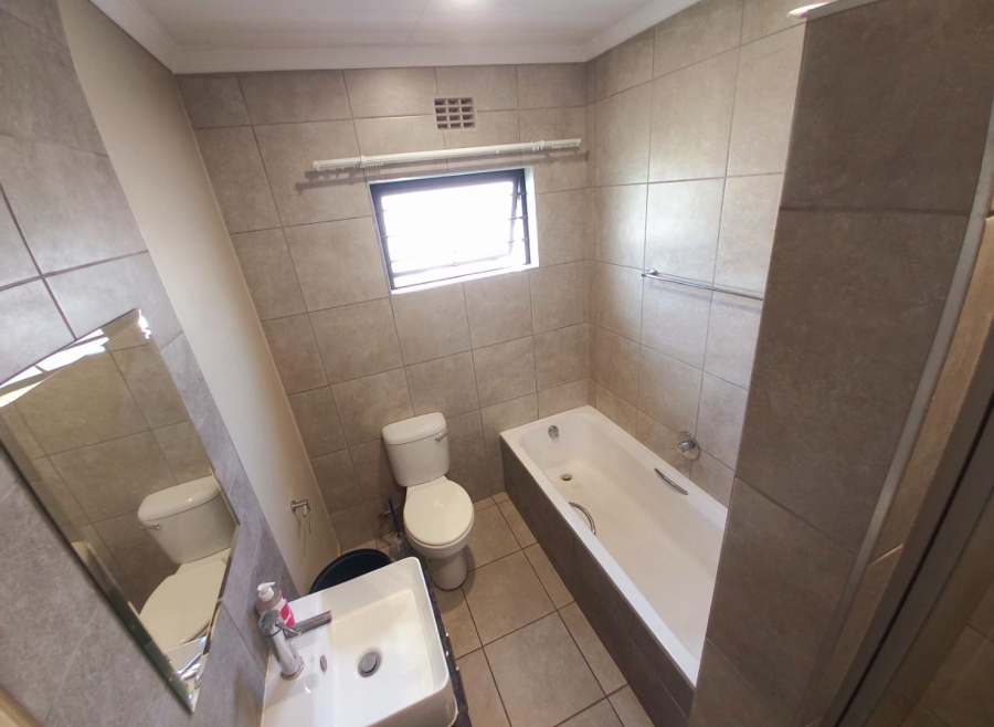 3 Bedroom Property for Sale in Lotus Gardens Gauteng