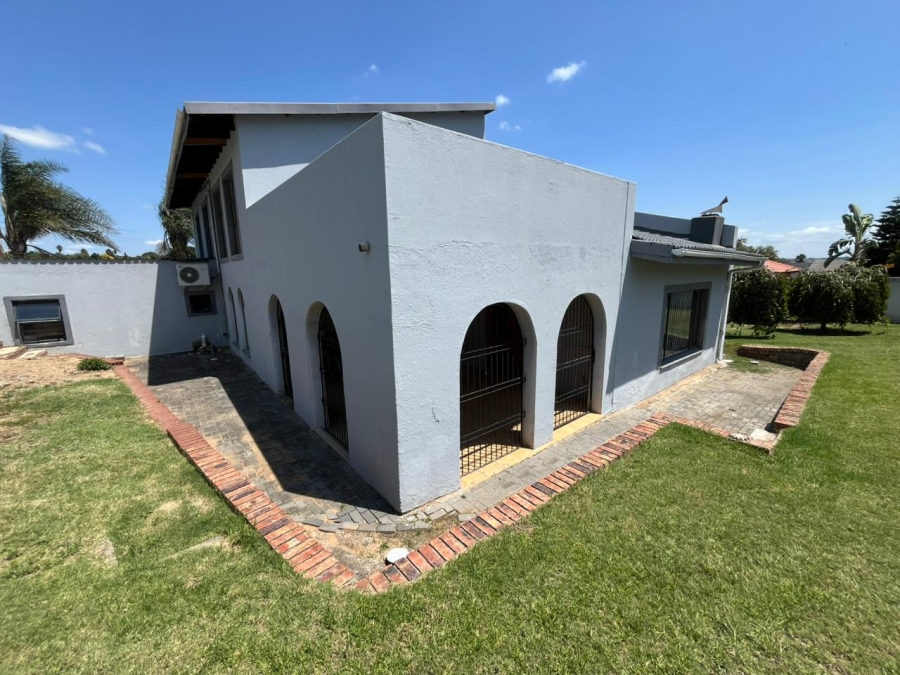 To Let 5 Bedroom Property for Rent in The Reeds Gauteng