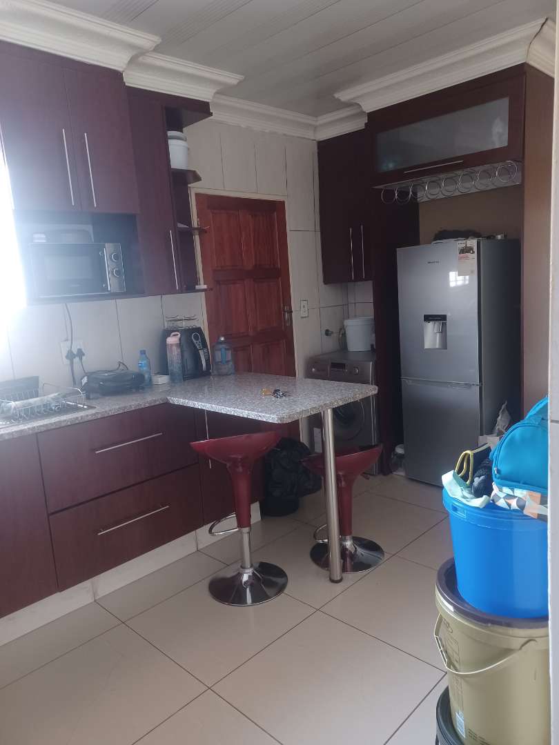 3 Bedroom Property for Sale in Rosslyn Gauteng